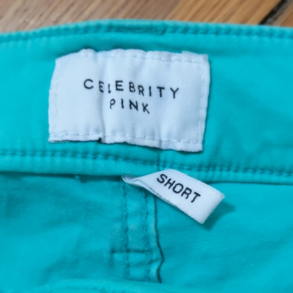 Shorts - Picture 4 of 4